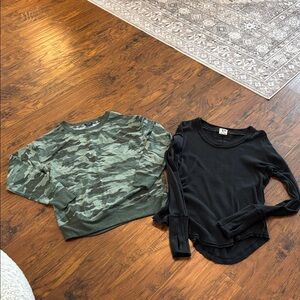 SPLENDID camo sweatshirt / We the free FREE PEOPLE THERMAL HENLEY TOP LOT 
XS
